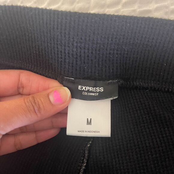 Express Women's High Waisted Ribbed Cozy Knit Pull On Wide Leg Pant Size M - Picture 4 of 9